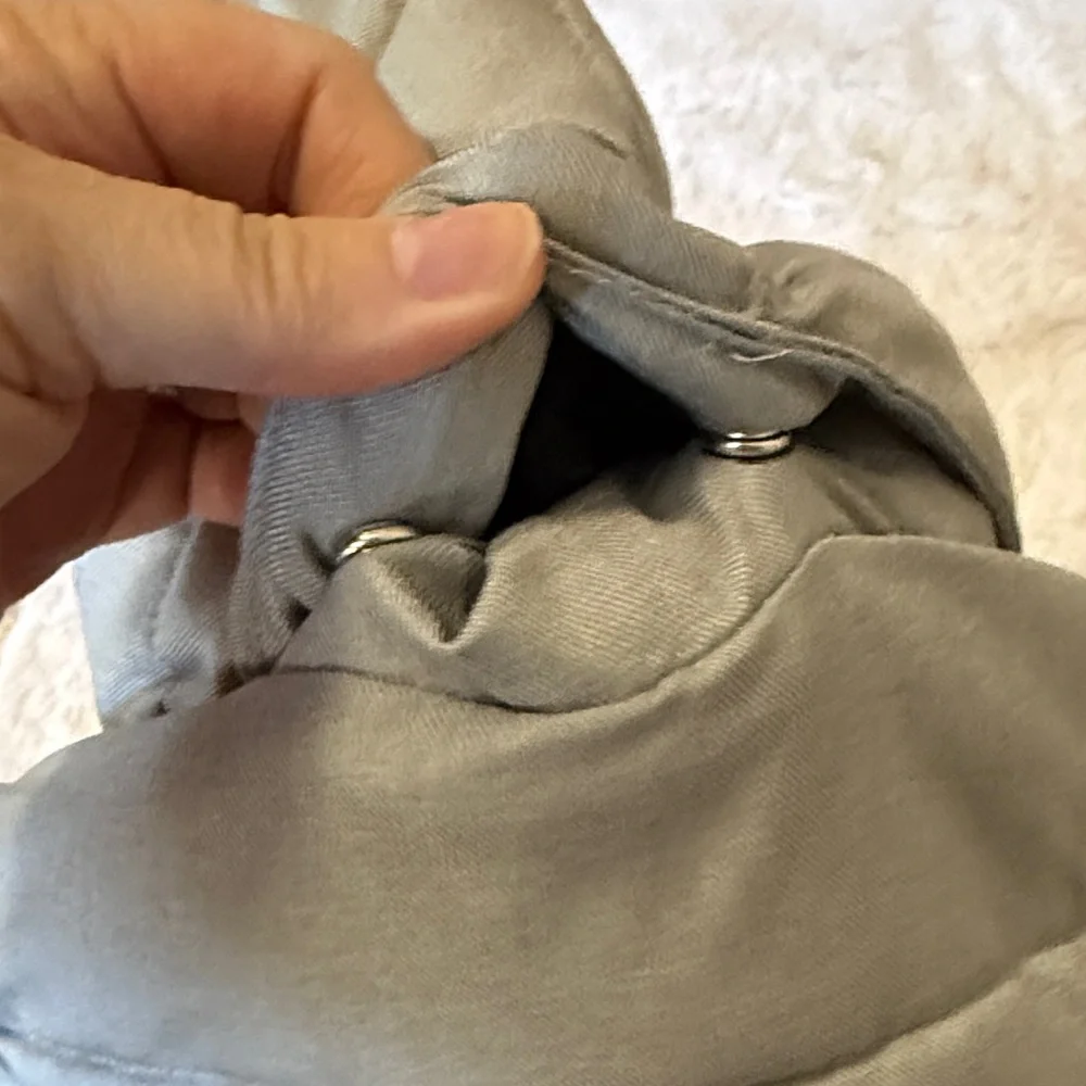 Nike Kids Light Gray Hooded Puffer Jacket with Black Accents